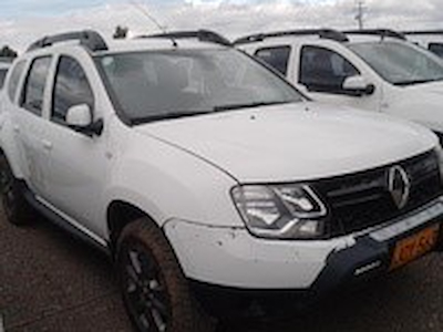 Buy RENAULT DUSTER 2 MT 2000CC 4 on Ayvens Carmarket