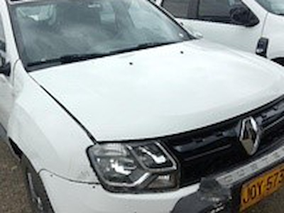 Купуй RENAULT DUSTER 2 MT 2000CC 4 на Ayvens Carmarket