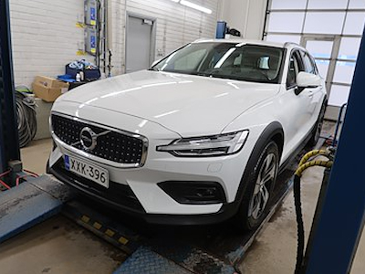 Kaufe VOLVO V60   bei Ayvens Carmarket